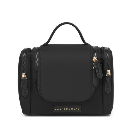 Daya PANY, trousse de toilette